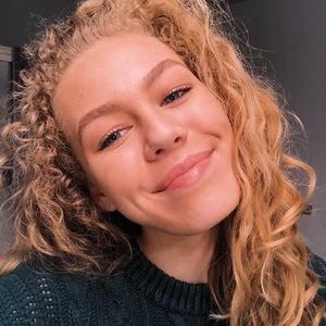 Meet your Posher, Kelsey